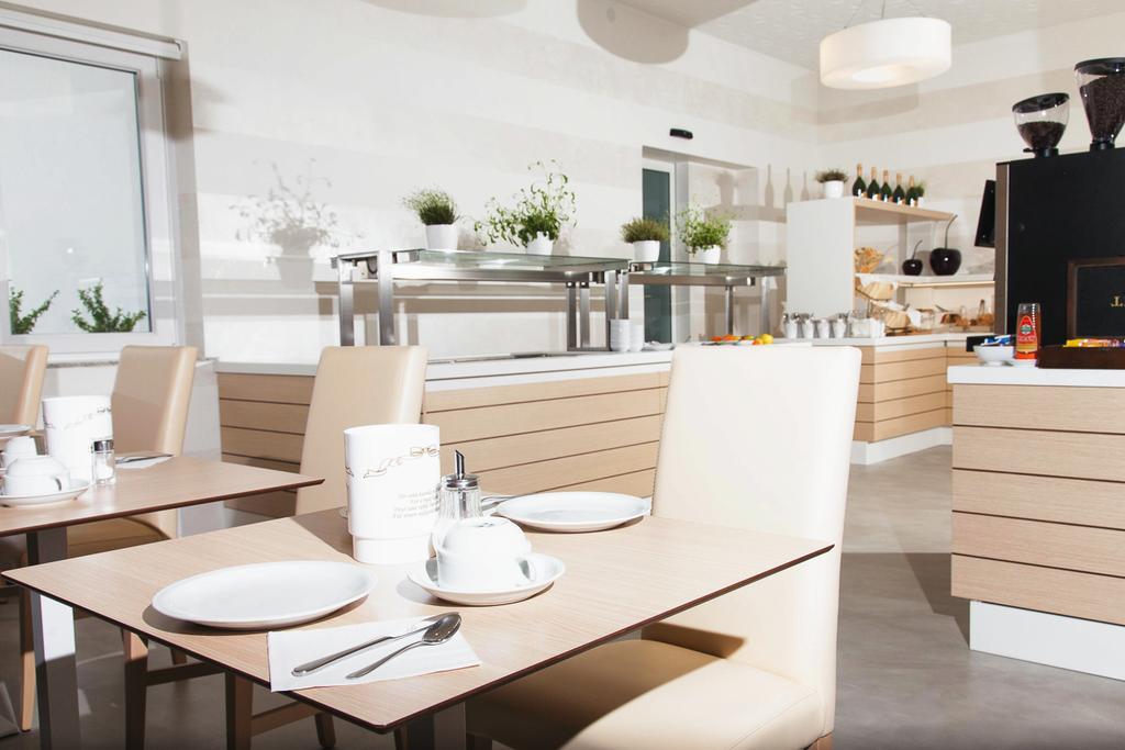 ליגננו סביאדורו Hotel Alex מראה חיצוני תמונה