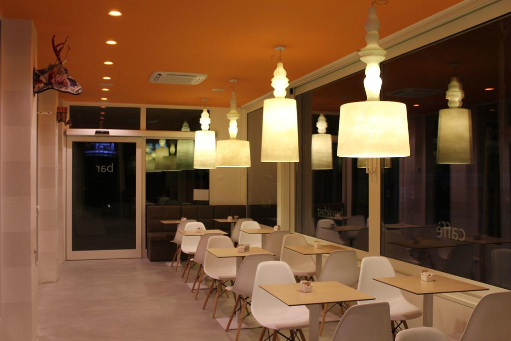 ליגננו סביאדורו Hotel Alex מראה חיצוני תמונה