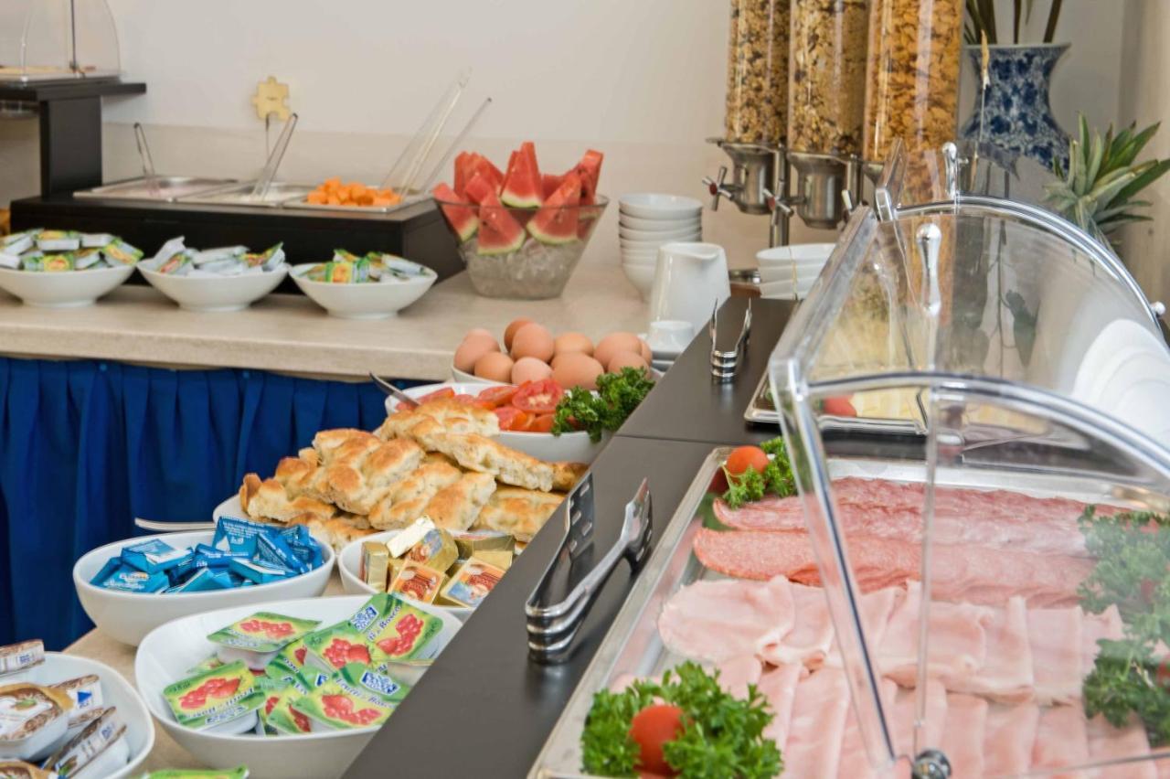 ליגננו סביאדורו Hotel Alex מראה חיצוני תמונה